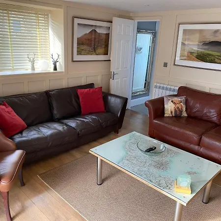 The Wheelhouse At Staveley Nyaraló *